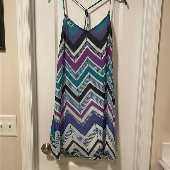 Charlotte Russe Dresses & Skirts - Charlotte Russe Chevron Midi Dress